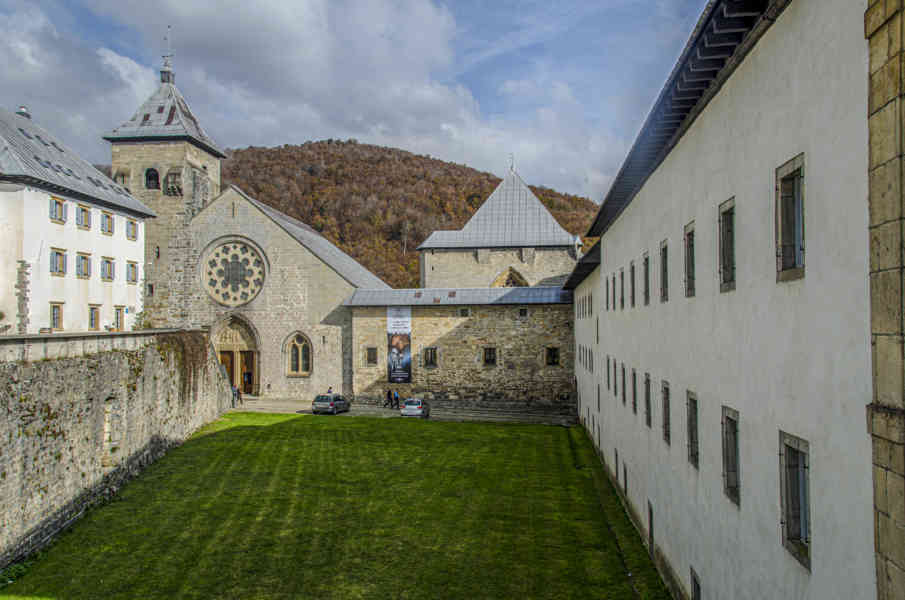 Comunidad Foral de Navarra 161 - Orreaga-Roncesvalles - Real Colegiata de Nuestra Señora de Roncesvalles.jpg